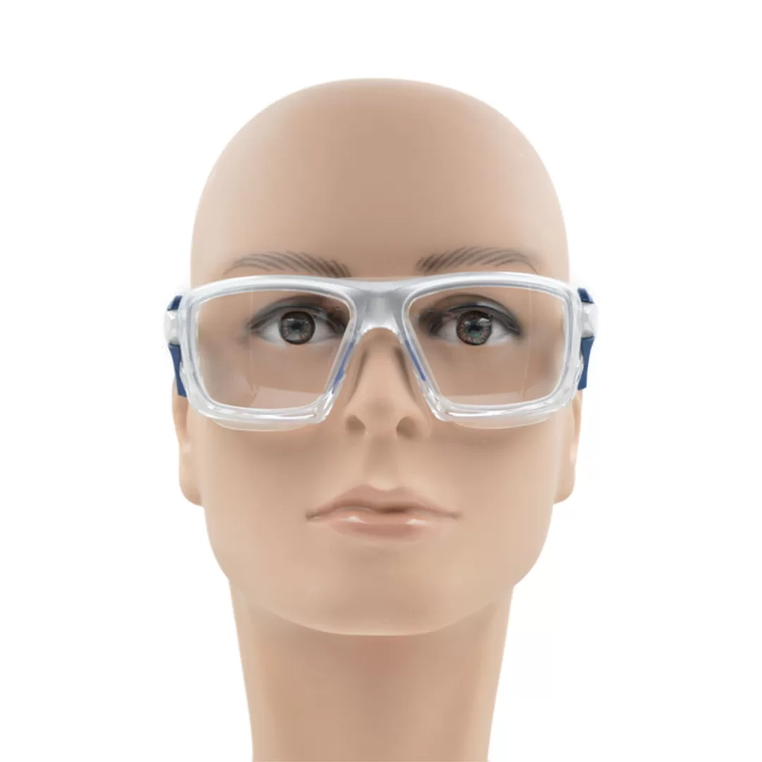 Óculos de proteção transparentes em manequim, vista frontal